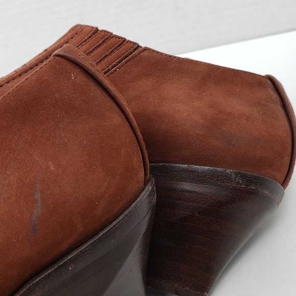 Via Spiga Brown Suede Slip On Cowgirl Boots - Picture 11 of 11